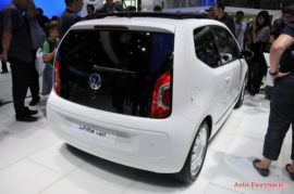 VW white up - tyl